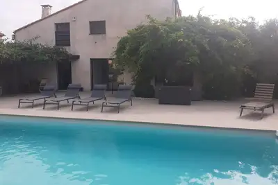 Image de Grande villa 11 personnes, piscine sécurisée, jardin, plage 8 mn à pied