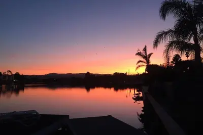 Image de Fantastic waterfront 3/2 home