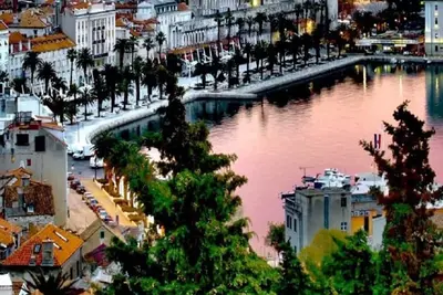 Image de Split center apartment first floor with private parking