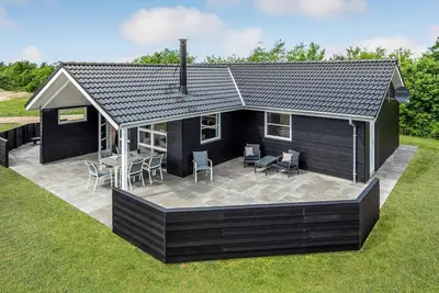 Image de Superbe maison à Tarm avec sauna