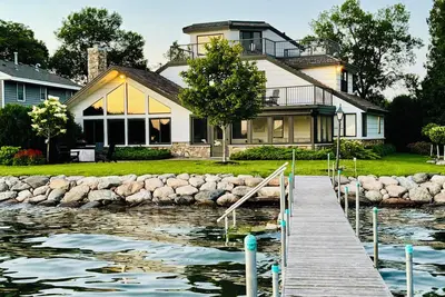 Image de Tonka Bay Lake House on Lake Minnetonka
