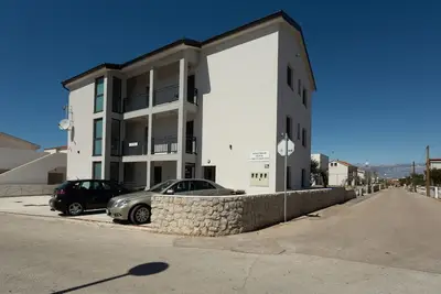 Image de Bel appartement à Vir avec cuisine