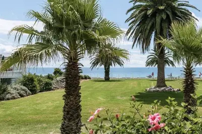 The Hibiscus waterfront property on Onetangi Beach