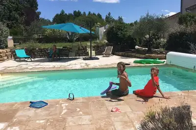 Image de Appartement indépendant en pleine campagne - Sud Ardèche avec piscine partagée.