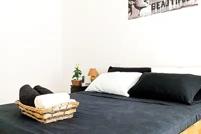 Image de Kolossoi Gh - Apartment W/ kitchen, living & courtyard