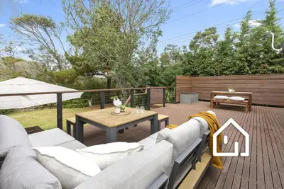 Image de All Decked Out - Beach Retreat in Central Blairgowrie