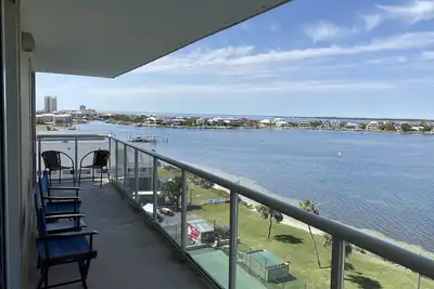 Image de What a View and Everything New <br>5 min Walk to Worlds Whitest Beach #6a