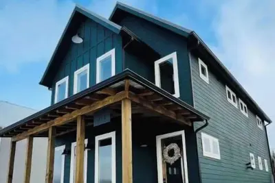 Image de New Custom Home! _Downtown_The Buena Jewel_STR-167