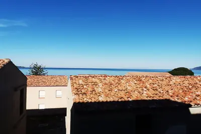 Image de Très bel appartement récent climatisé, a st florent face a la mer.
