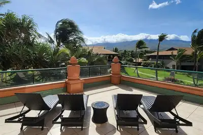 Image de Private Corner Oasis | Wraparound Lanai & Waterfall Views at Honua Kai Konea 218