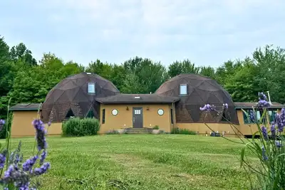 Image de Unique Geodesic Dome Home in South Haven
