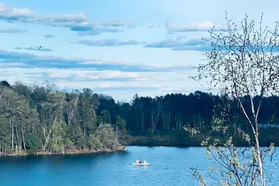 Image de Rowyn's Resort - Cabin w\/ Lovely Lake Nokomis View