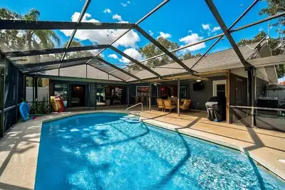 Image de Beaches, Heated Pool, or Golf? 4 Bed 3 Bath Home