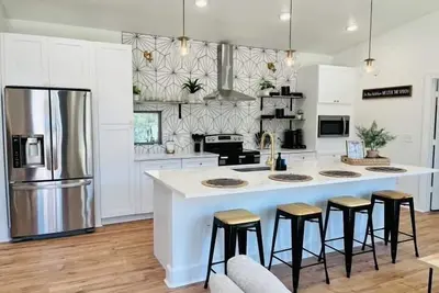 Image de Canyon Lake Vacation Home, 1 mile from Comal Park, boat ramp#5, and golf course.