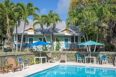 Image de Poolside Cottage #412