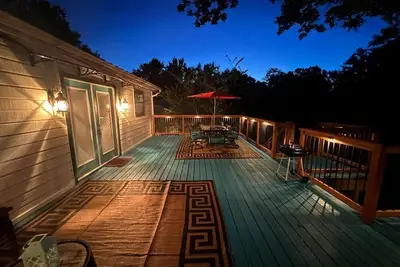 Image de Getaway Oasis w/Huge Deck + pool/spa - lake conroe