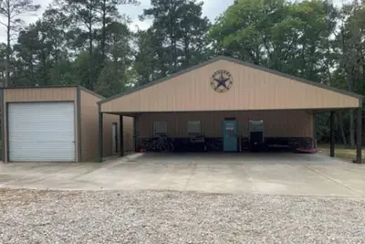 Image de Come \"catch\" memories: 3 bdrm barndo w covered parking for boats & Rv hookup