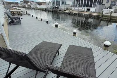 Image de Lovely house on canal - minutes from beaches