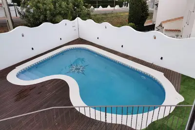 Image de Beach and Mountain. Swimming pool and barbecue for your relaxation