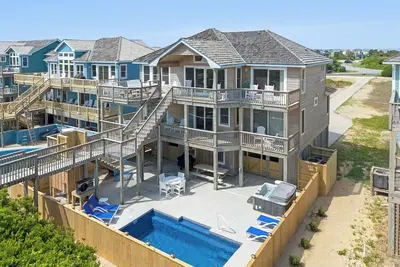 Image de Ballahack Cottage: Oceanfront w/ Heated Pool & Hot Tub, Ymca access