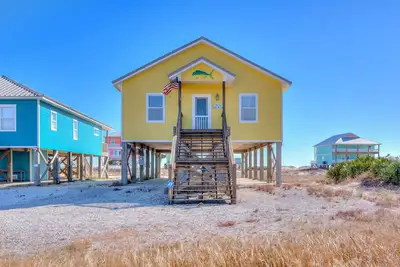 Image de Mellow Yellow - Steps from the Beach - Fort Morgan - Signature Properties