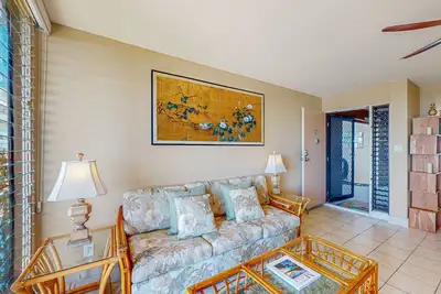 Image de Single-level, oceanfront dream condo with an ocean view, pool, & fast WiFi