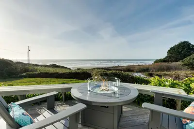 Image de Beach House @ Spirit Cove- Beach Path & Spa