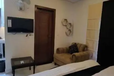 Image de Midway Hotel & Residency - 1br Deluxe Apartment Unit A