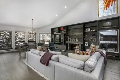 Image de Ski-In Ski-Out Northwoods Condo Willow 414-Private Gated Community