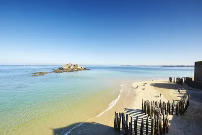 Image de Appartement à 20m de la grande plage et à 200m d'Intra muros
