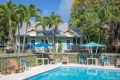 Image de Poolside Cottage #411