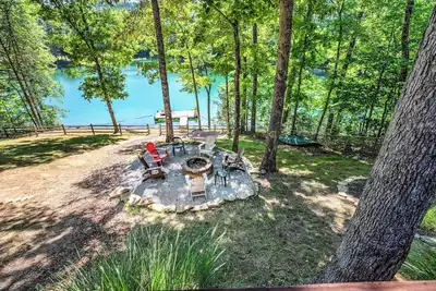Image de Lakein' It Easy With Private Dock