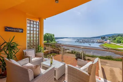 Image de Bel appartement Ă Pomer avec WiFi
