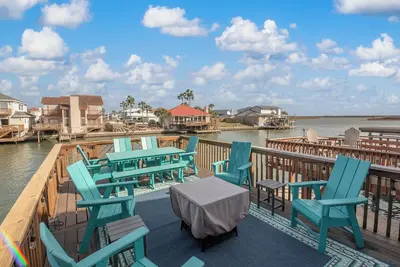 Image de Townhome on the water. Sleeps10. Pet friendly!