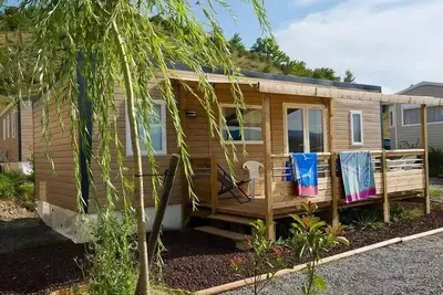 Image de Mobil-home Premium 35m² (6p-3ch), Clim, Tv, lave-vaisselle, lit 160, plancha, Nespresso 6 personnes
