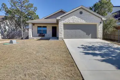 Image de Canyon Lake Home w/ Grill ~ 1 Mi to Boat Ramp