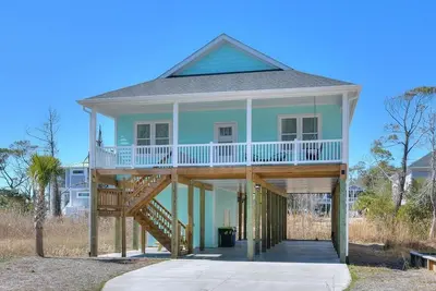 Image de 3br/2ba Home - Near Canal & Beach, Sleeps 9
