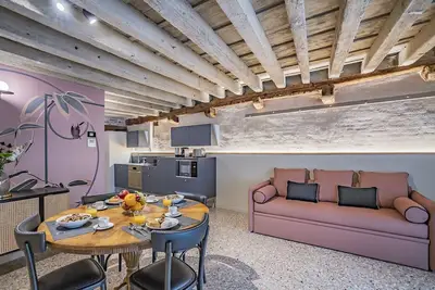 Image de Corte Rubbi 5514 Two-bedroom with Canal View