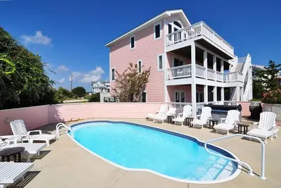 Phoenix Rising: Oceanside with an Elevator, Private Pool, Spa and Ocean Views