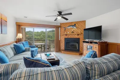 Image de House Of The Rising Sun: Oceanfront, Shared Pool.