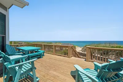 Image de Sea-Duced: Oceanfront, Great Views, Shared Pool.