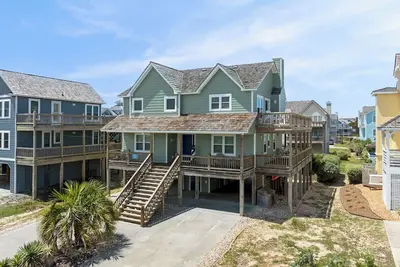 Image de Flying Colors: Private Heated Pool, Hot Tub, Oceanside, Close to the Beach