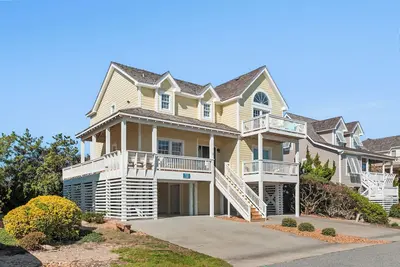 Image de A Change In Latitude: Pet-friendly! Shared Pool, Private Hot Tub