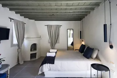 Image de Traditional Mykonos style Studio with Private Terrace and Garden