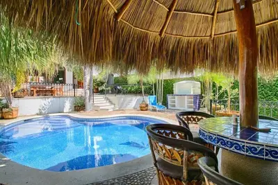 Image de 3br Family Villa with Private Pool - Golden Zone