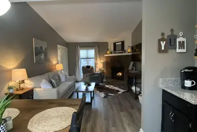 Image de 5 star cozy condo Blowing Rock -walk to main-3rd floor-close to skiing!