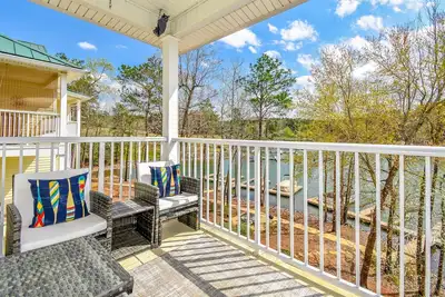 Image de Perfect condo on Beautiful Lake Martin!