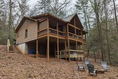 Image de Cute Cabin 10mins from Blue Ridge, wifi, hot tub Hiking and waterfalls near