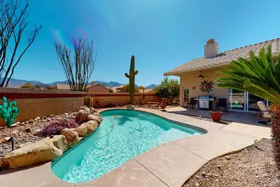 Image de Wonderful desert retreat near hiking with private pool, fast WiFi & gas grill