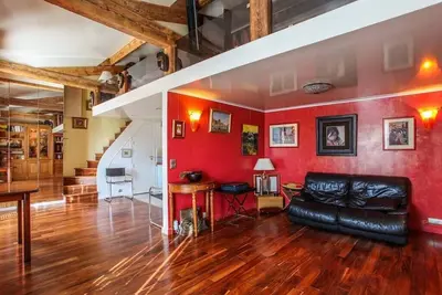 Image de Paris Les Halles : superbe loft sous les toits